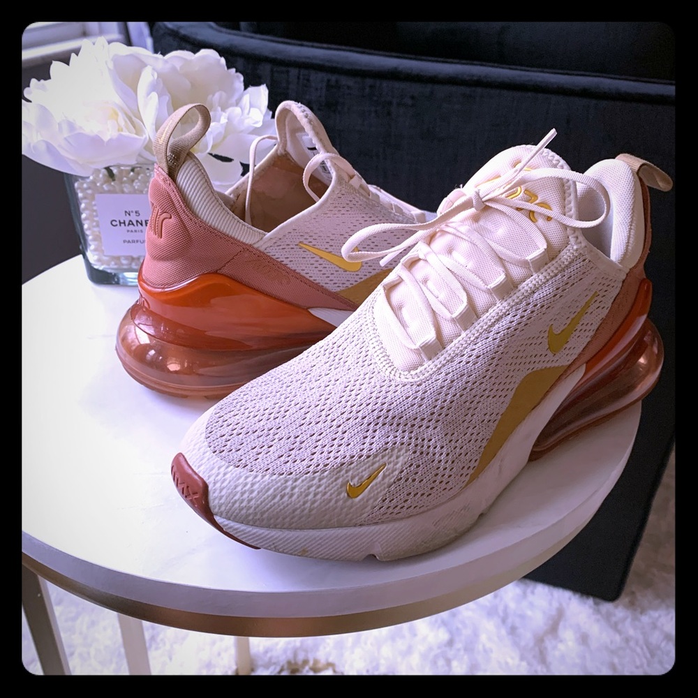 Women’s Nike Airmax 270